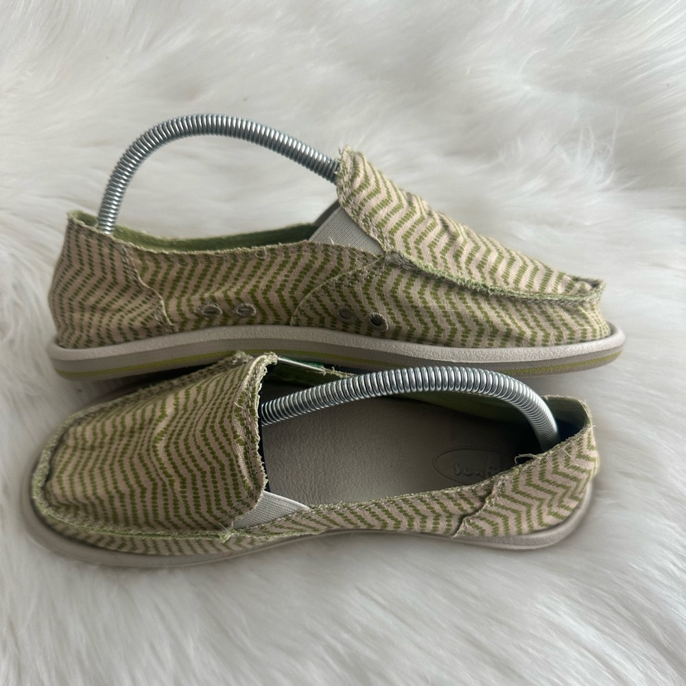 Sanuk Sidewalk Surfer Canvas Shoes Womens Size 9 Natural Khaki Green Slip On